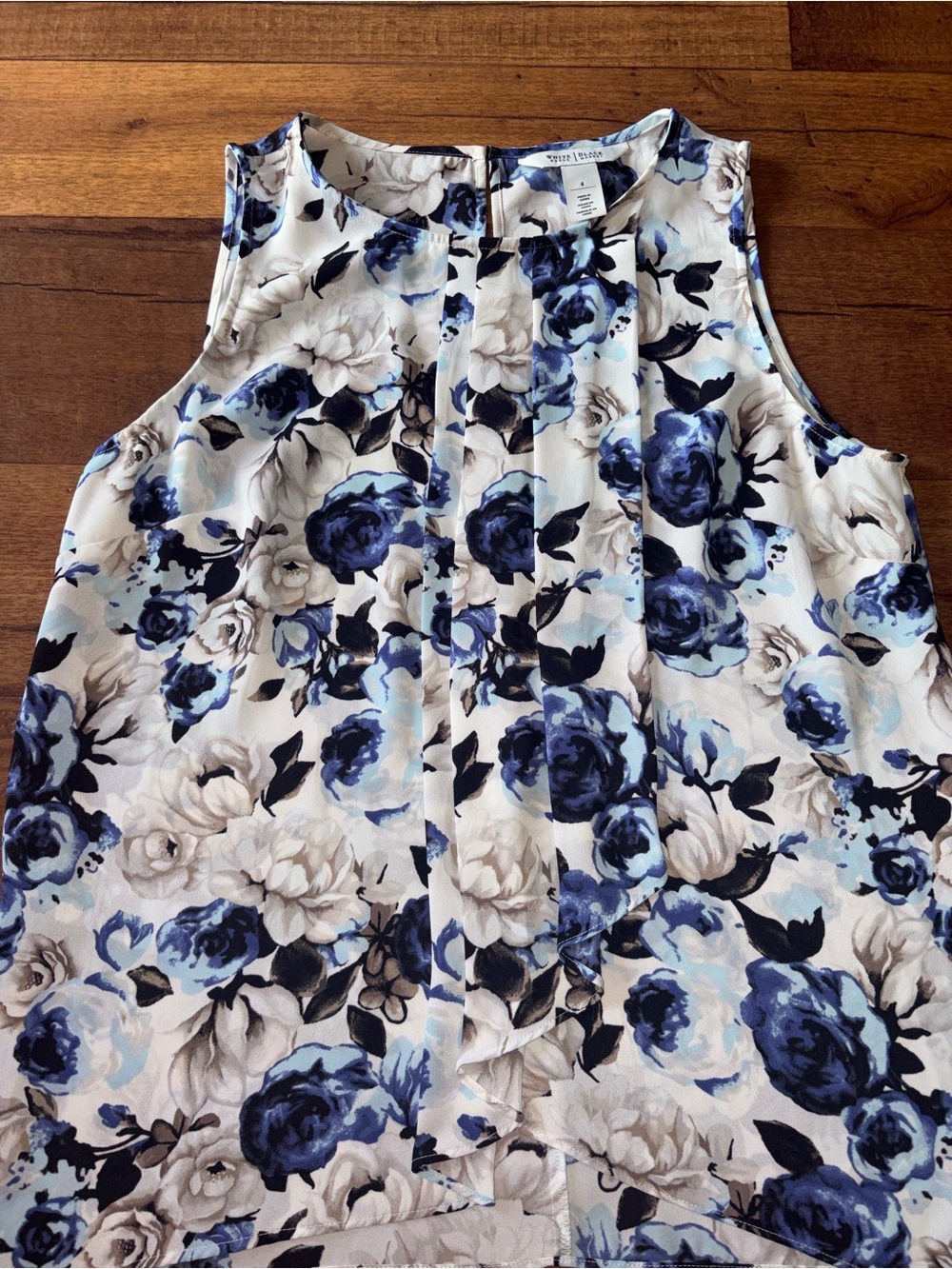 White House Black Market Floral Pleated Tank Top (Size 4)